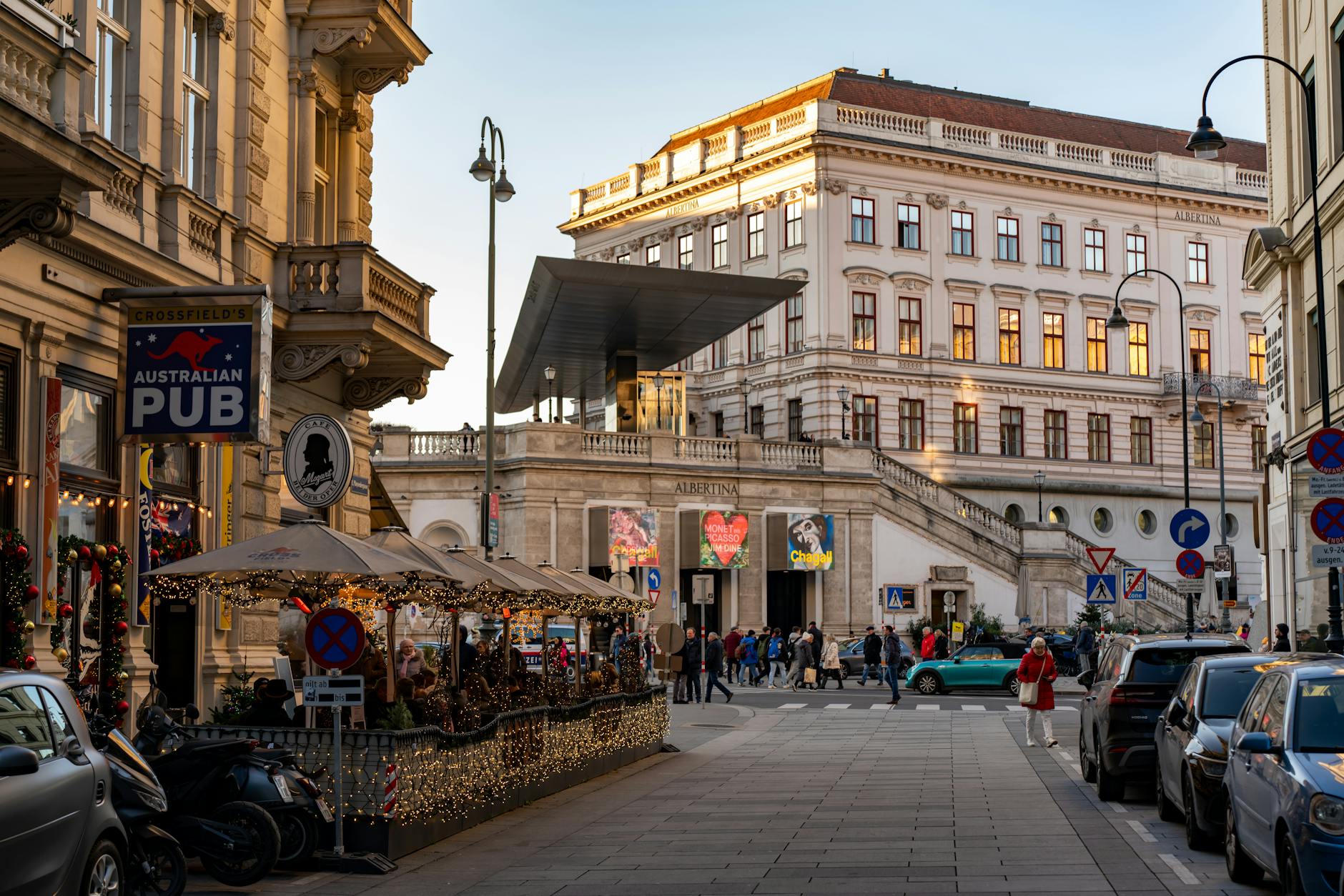 บริการรับทำวีซ่านักเรียนออสเตรียราคาถูก เริ่มต้น 3,500 บาท รับรองผล 98% จากทีมงานมืออาชีพ ประสบการณ์ 10 ปี ปรึกษาฟรี 24 ชั่วโมง