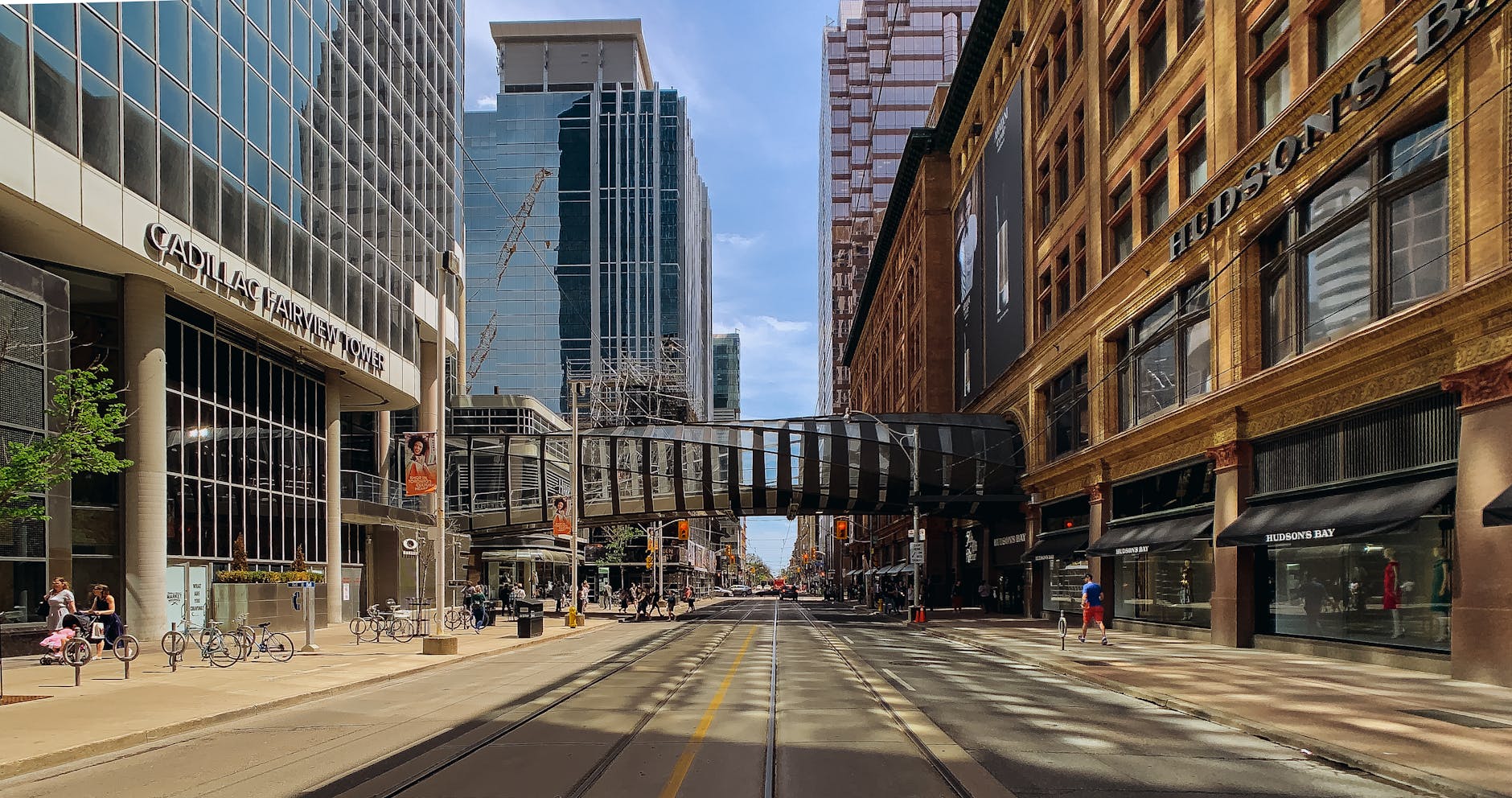 ภาพประกอบเกี่ยวกับการยื่นขอวีซ่าธุรกิจแคนาดา (Canada Business Visa) พร้อมเอกสารและข้อมูลสำคัญ